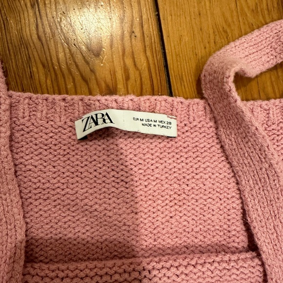 PINK ZARA CROP TOP. GREAT CONDITION! Size M - Picture 2 of 3